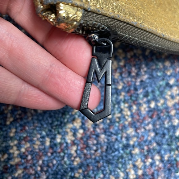 Preloved Marc Jacobs Neiman Marcus for target gold clutch - Picture 9 of 17